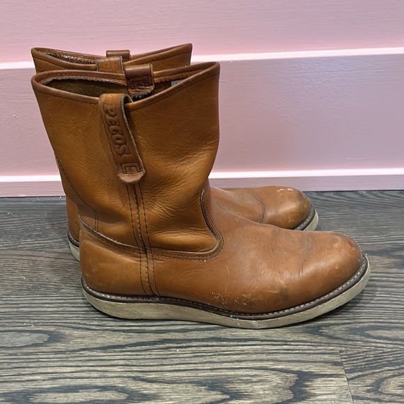 Red Wing Shoes Other - (Red Wing) Well Loved & Effortlessly Cool Boots